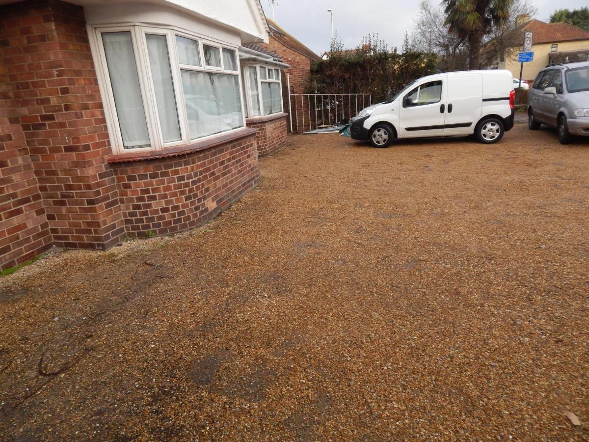 Modern, Well Located En-Suite Rooms With Parking - Orbitat Accommodations Cambridge  Exterior photo